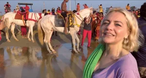 Diario Tamil - 68 - Selina canta caballos playa